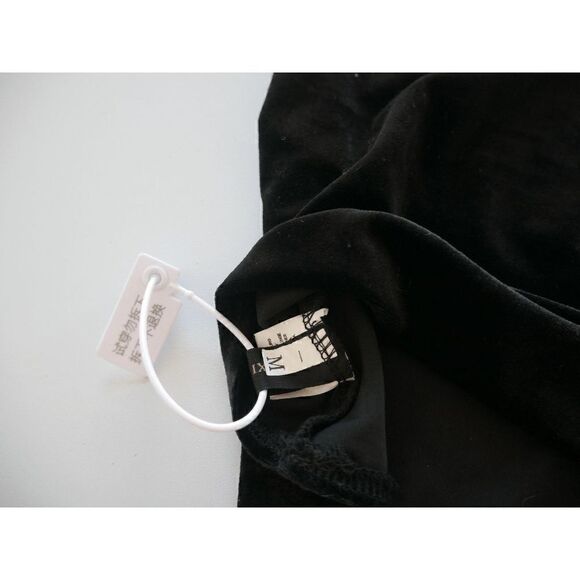 Girls Black Queen Anne Neckline Balloon-Sleeve Velvet Top - Picture 9 of 9